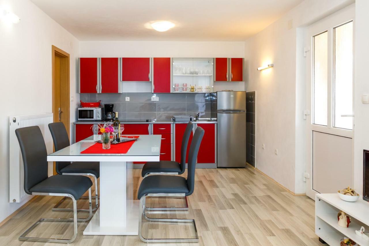 Apartman Dobrila Vrh  Exterior foto